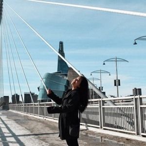 Meet your Posher, Geli